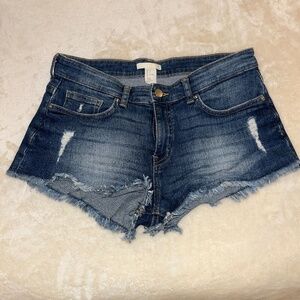 Denim distressed short shorts